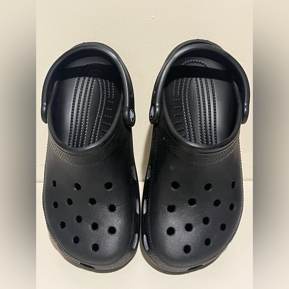 CROCS size 5